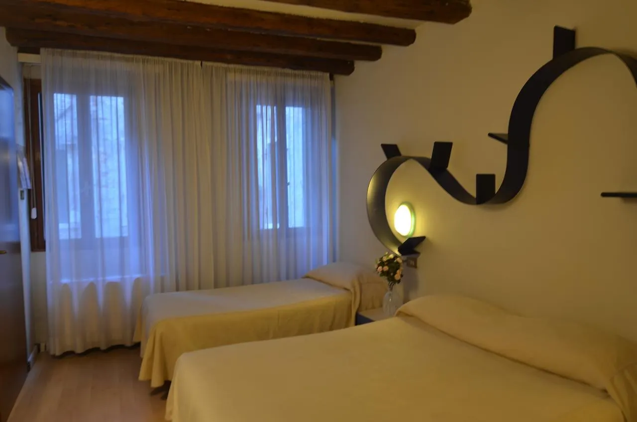 Hotel Piccolo Tiepolo à Venise 0*,
